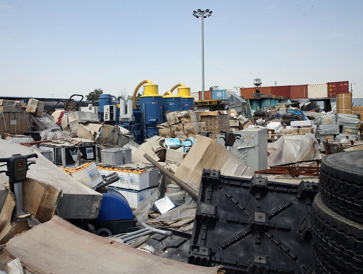 باز شدن قفل ۱۰ ساله انبارهای اموال تملیکی توسط دولت سیزدهم