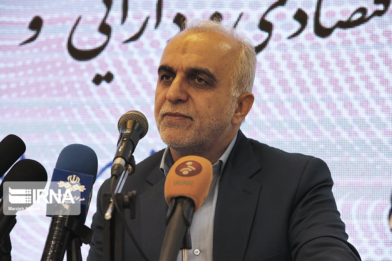 دستور وزیر اقتصاد برای تسهیل فرآیند ثبتنام در نظام مالیاتی