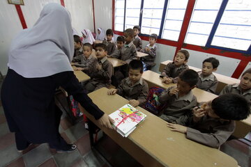 هشت میلیون دانش آموز ابتدایی اول مهر به مدرسه می‌روند