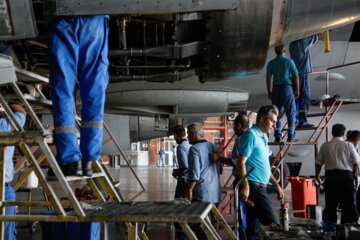 تعمیر و تعویض موتور ایرباس هما توسط مهندسان ایرانی