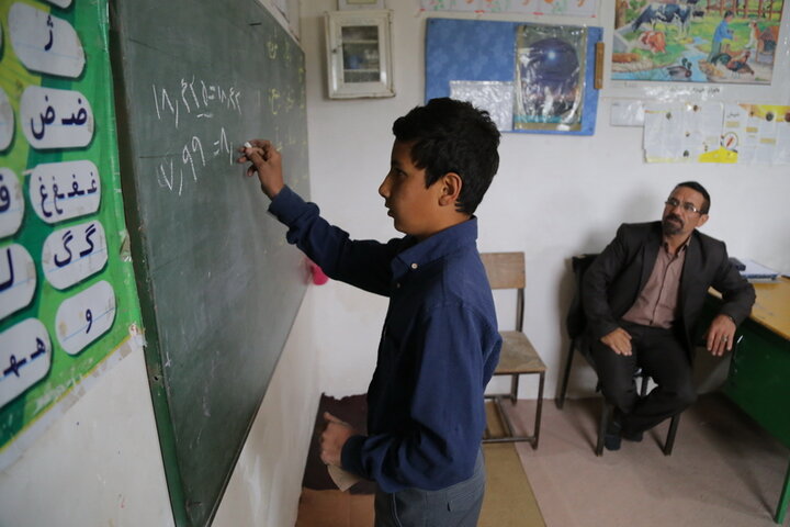 معلمان مهرآفرین، در انتظار تبدیل وضعیت و رتبه‌بندی