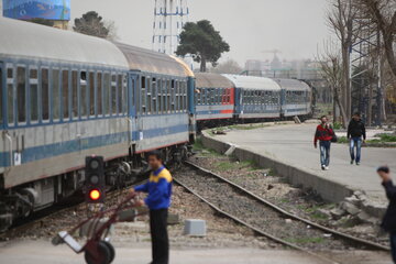 تلاش برای رفع نقص فنی در قطار تهران- زاهدان