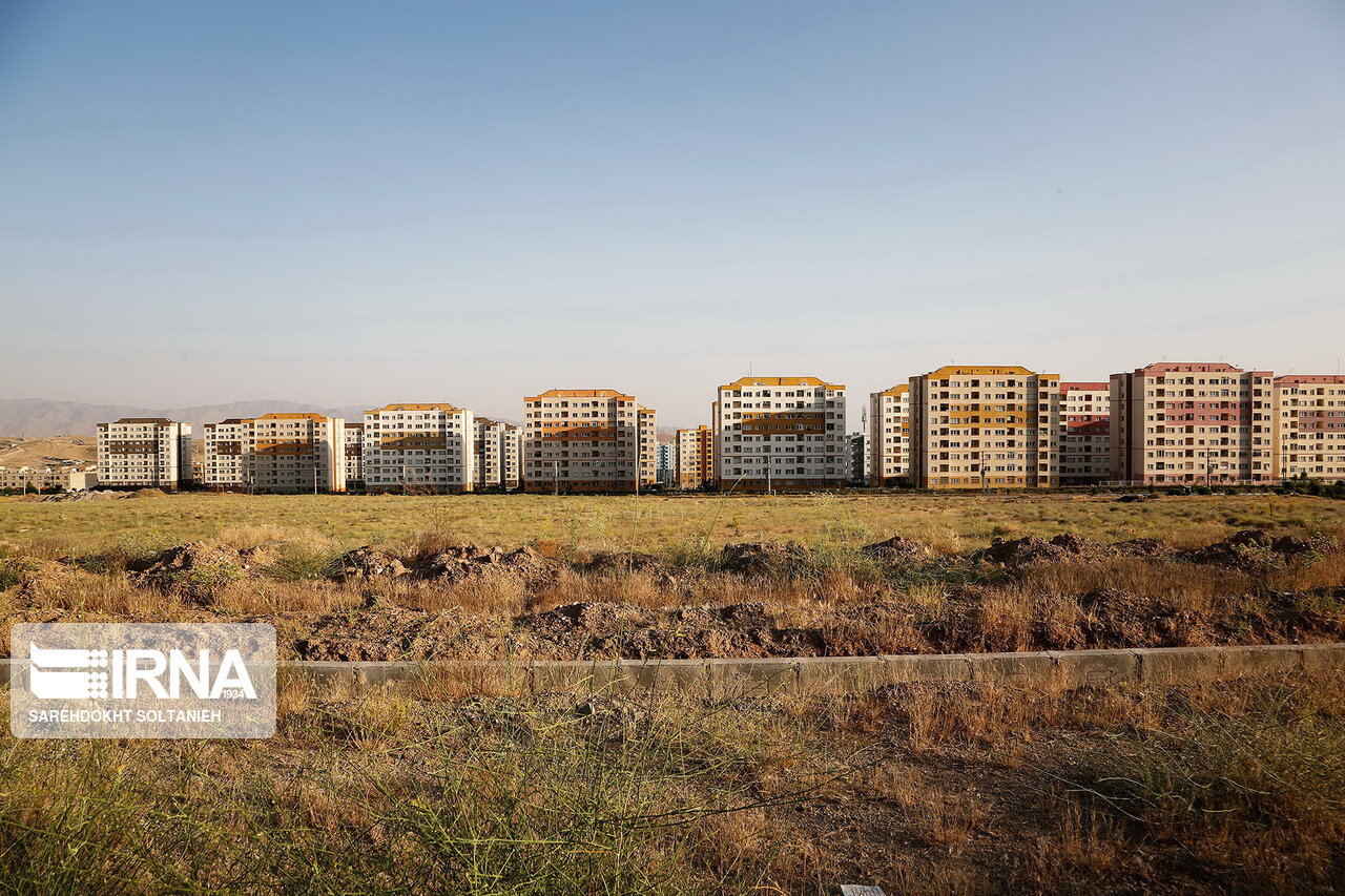 ۱۲۰ هزار واحد طرح اقدام ملی مسکن در شهرهای جدید کشور در حال ساخت است ۱۲۰ هزار واحد طرح اقدام ملی مسکن در شهرهای جدید کشور در حال ساخت است