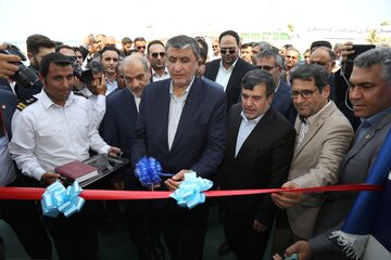 پیوست یک فروند شناور مسافری با حضور وزیر راه وشهرسازی