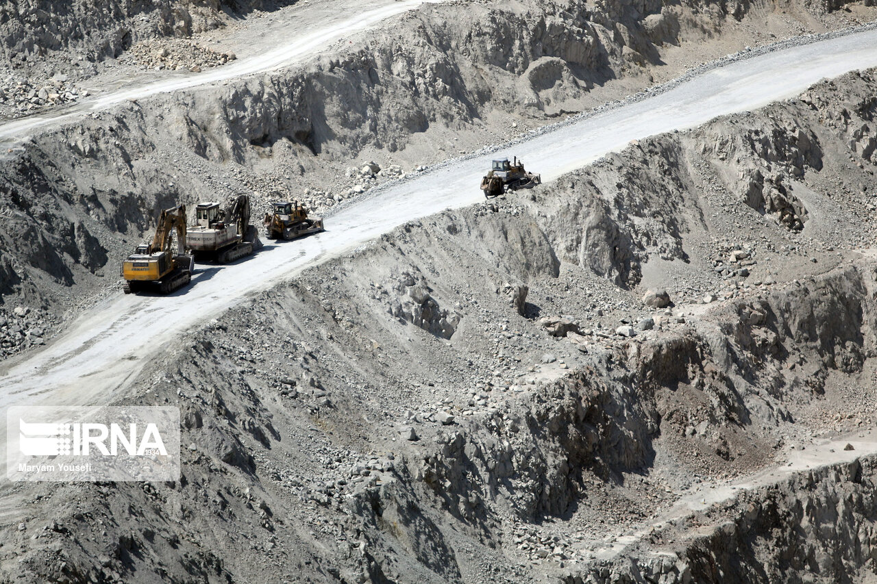 صرفه‌جویی ۸۳۸ میلیون دلاری در بخش صنایع معدنی با بومی سازی