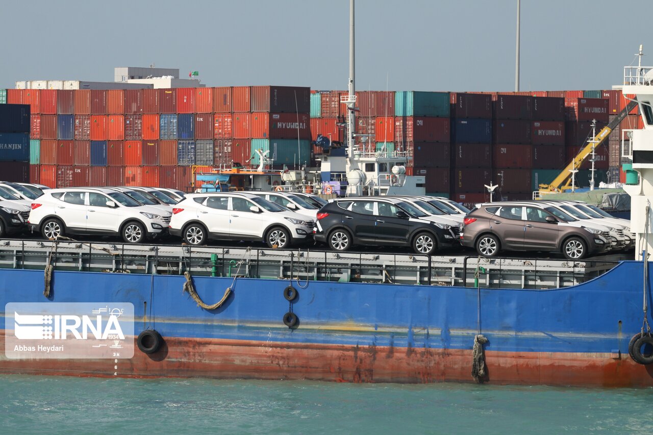 ترخیص ۸ هزار خودرو دپو شده از گمرک ترخیص ۸ هزار خودرو دپو شده از گمرک