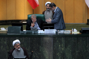ایرنا - تهران - جلسه علنی مجلس شورای اسلامی روز یکشنبه به ریاست علی لاریجانی برگزار شد.عکاس/مرضیه سلیمانی
