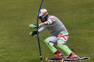 رقابت های جام جهانی اسکی روی چمن جوانان