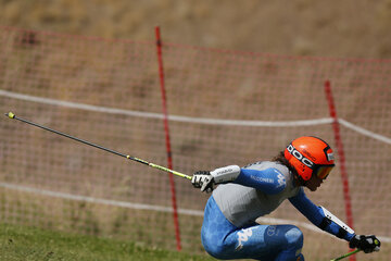 رقابت های جام جهانی اسکی روی چمن جوانان