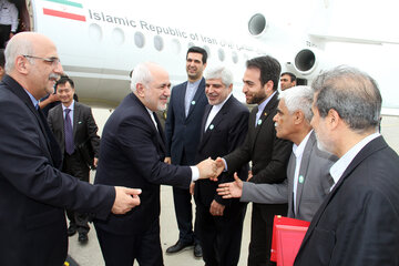 گسترش مناسبات تهران- پکن با سفر ظریف 