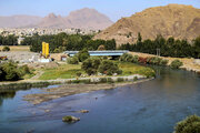 کشاورزان اصفهان توقف طرح های انتقال آب زاینده رود را خواستار شدند
