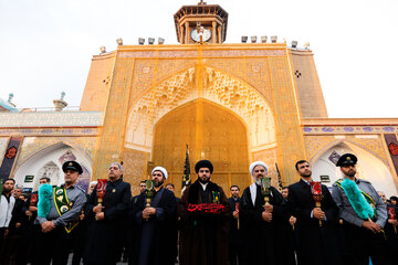 اهتزاز پرچم اباعبدالله الحسین(ع) برفراز بارگاه عبدالعظیم(ع)