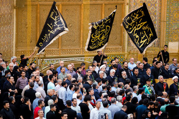 اهتزاز پرچم اباعبدالله الحسین(ع) برفراز بارگاه عبدالعظیم(ع)