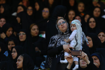 ایرنا - تهران - همایش شیرخوارگان حسینی، روز جمعه و مصادف با ششم محرم همزمان با سراسر کشور در تهران برگزار شد. عکاس اکبر توکلی