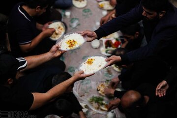 سفره اطعام حسینی (ع) در کرمان