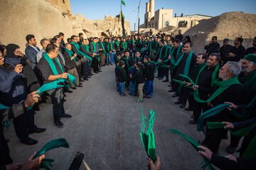 مراسم زارخاک تاسوعا در روستای قورتان