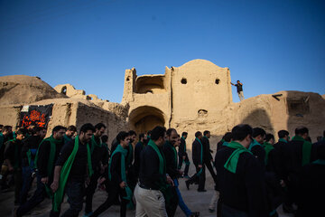 مراسم زارخاک تاسوعا در روستای قورتان