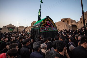 مراسم زارخاک تاسوعا در روستای قورتان