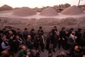 مراسم زارخاک تاسوعا در روستای قورتان