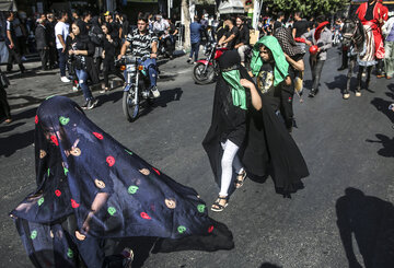سومین روز شهادت امام حسین(ع)  در محله زمزم تهران