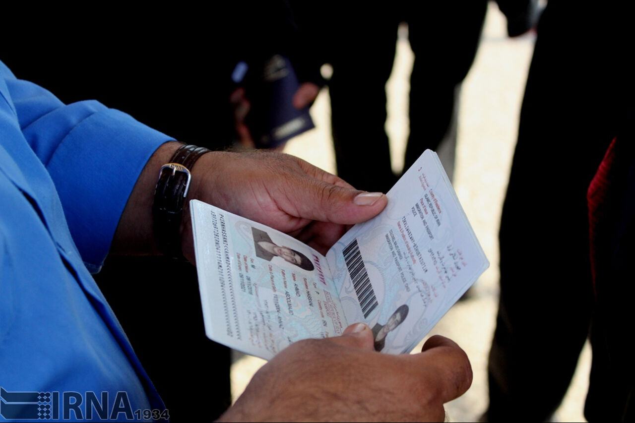 متقاضیان زیارت اربعین برای دریافت گذرنامه اقدام کنند