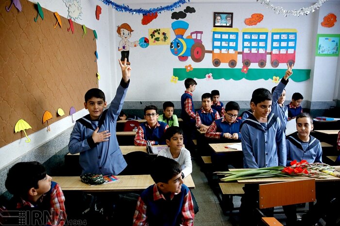 نظام آموزش و پرورش چگونه در چند سال اخیر به کمبود معلم دچار شد
