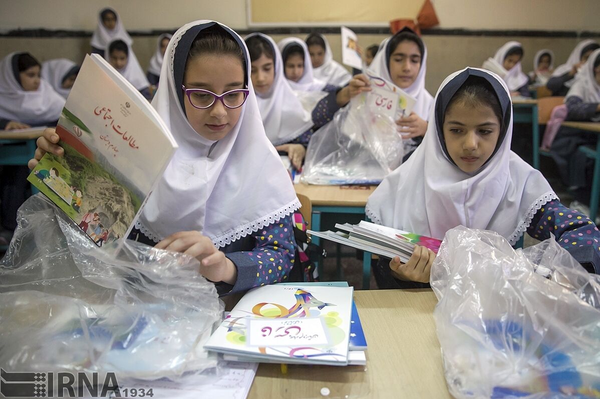 ۹۳ درصد کتاب‌های درسی دانش‌آموزان استان همدان ثبت سفارش شد
