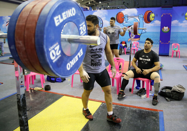 تمرین تیم ملی وزنه برداری ایران در تایلند