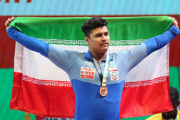 کسب مدال برنز وزنه‌برداری جهان توسط موسوی