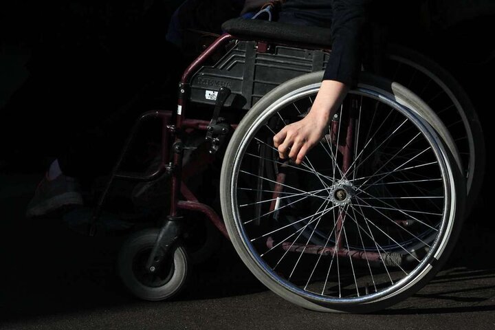 کاهش ۱۰ ساعت کاری کارمندان غیرهیات علمی با معلولیت شدید الزامی است