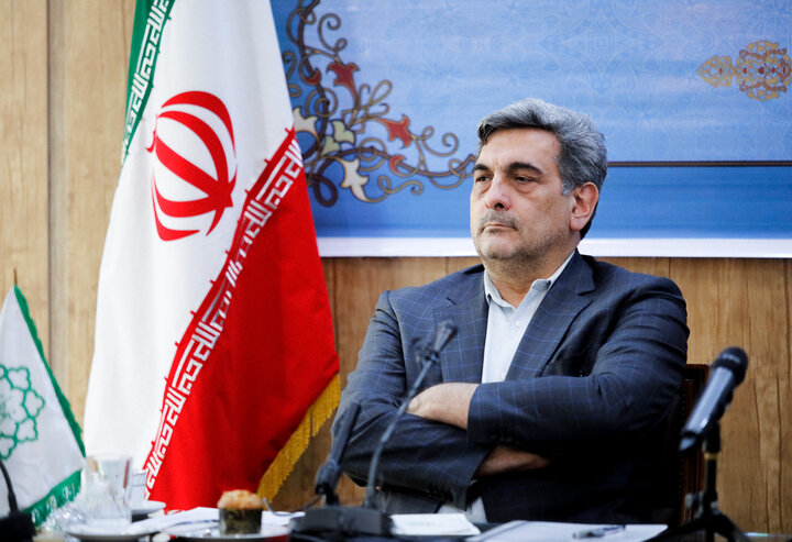 شهردار تهران: سفر روزانه با مترو از ۲ میلیون به ۸۰ هزار سفر کاهش یافت