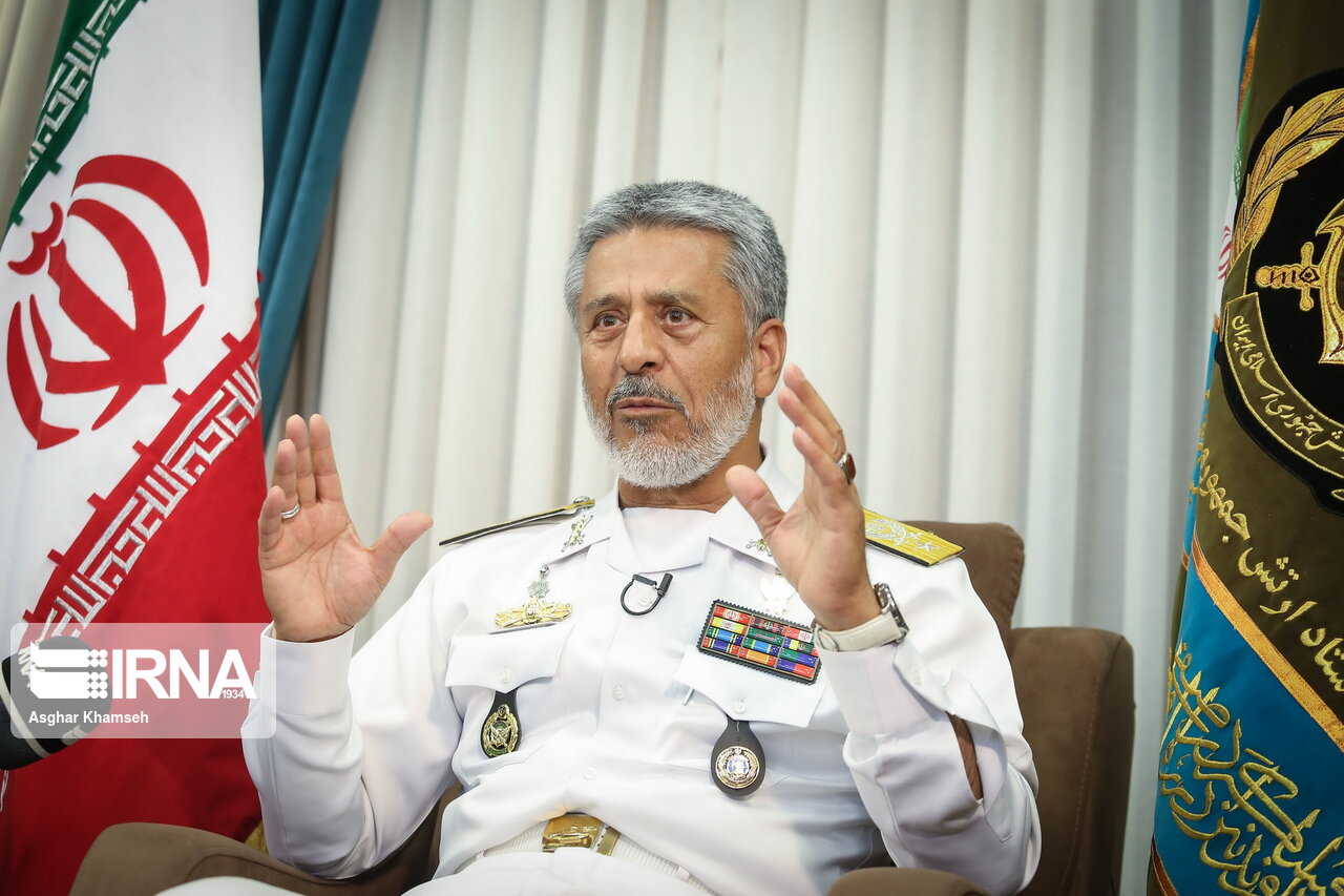 دریادار سیاری: پدافند غیرعامل تجلی پیوند علم، ایمان و فناوری است دریادار سیاری: پدافند غیرعامل تجلی پیوند علم، ایمان و فناوری است