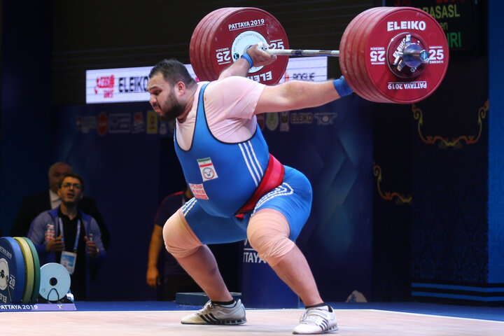 ناکامی سنگین‌وزنان وزنه‌برداری ایران در روز رکوردشکنی غول گرجستانی