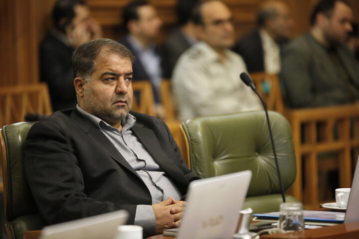 شهروندان منتظر رسیدگی به تخلفات شهرداری تهران در سال ۹۳ هستند