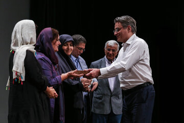 بیست و پنجمین سالگرد تاسیس انجمن حمایت از حقوق کودکان