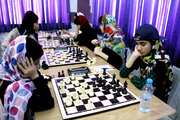 مسابقات شطرنج قهرمانی دختران کشور در رشت آغاز شد