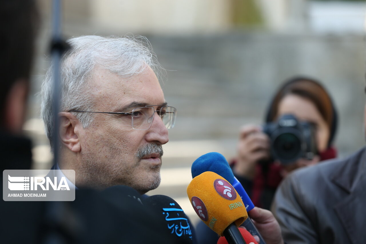 توضیح وزیر بهداشت درمورد بازگرداندن ۷۰ دانشجوی ایرانی از ووهان چین توضیح وزیر بهداشت درمورد بازگرداندن ۷۰ دانشجوی ایرانی از ووهان چین