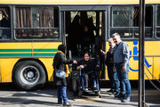 ضرورت مناسب‌سازی حمل و نقل عمومی برای معلولان و سالمندان/وضعیت دکل‌های مخابراتی مناسب نیست