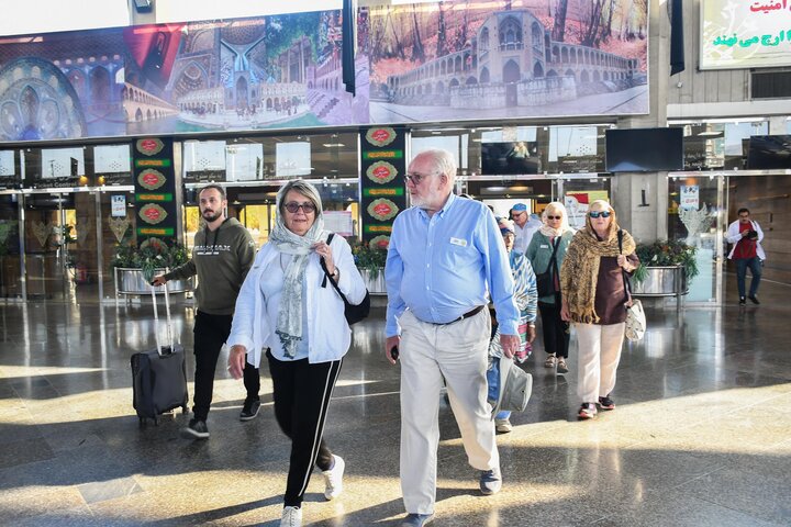 گردشگری در نیمه اول دولت سیزدهم/ جدال با ایرانهراسی و جذب ۷.۱ میلیون گردشگر خارجی