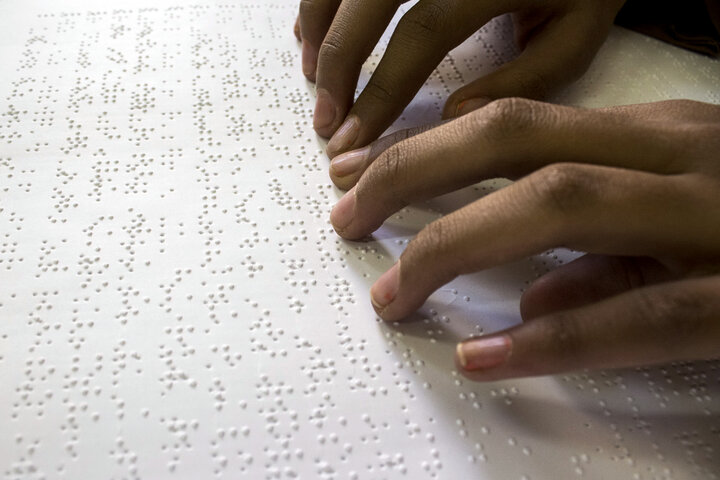 دغدغه نابینایان از نبود فرهنگسازی در برخورد با معلولان/ نابینایان؛ حمایت آری ترحم خیر