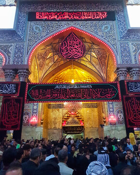 حرم امام حسین(ع) در شب اربعین