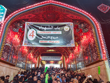 حرم امام حسین(ع) در شب اربعین