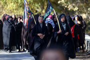 حرکت ۱۱ کاروان زائران پیاده در جاده‌های خراسان رضوی