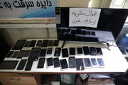 خریداران گوشی های مسروقه در پاساژ کیش شهر کرمانشاه دستگیر شدند