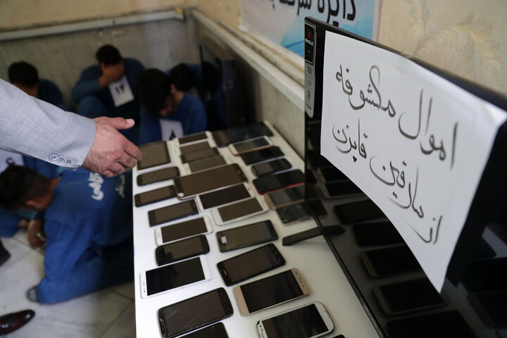 دستگیری سارقان لوازم خودرو و منزل در کرج