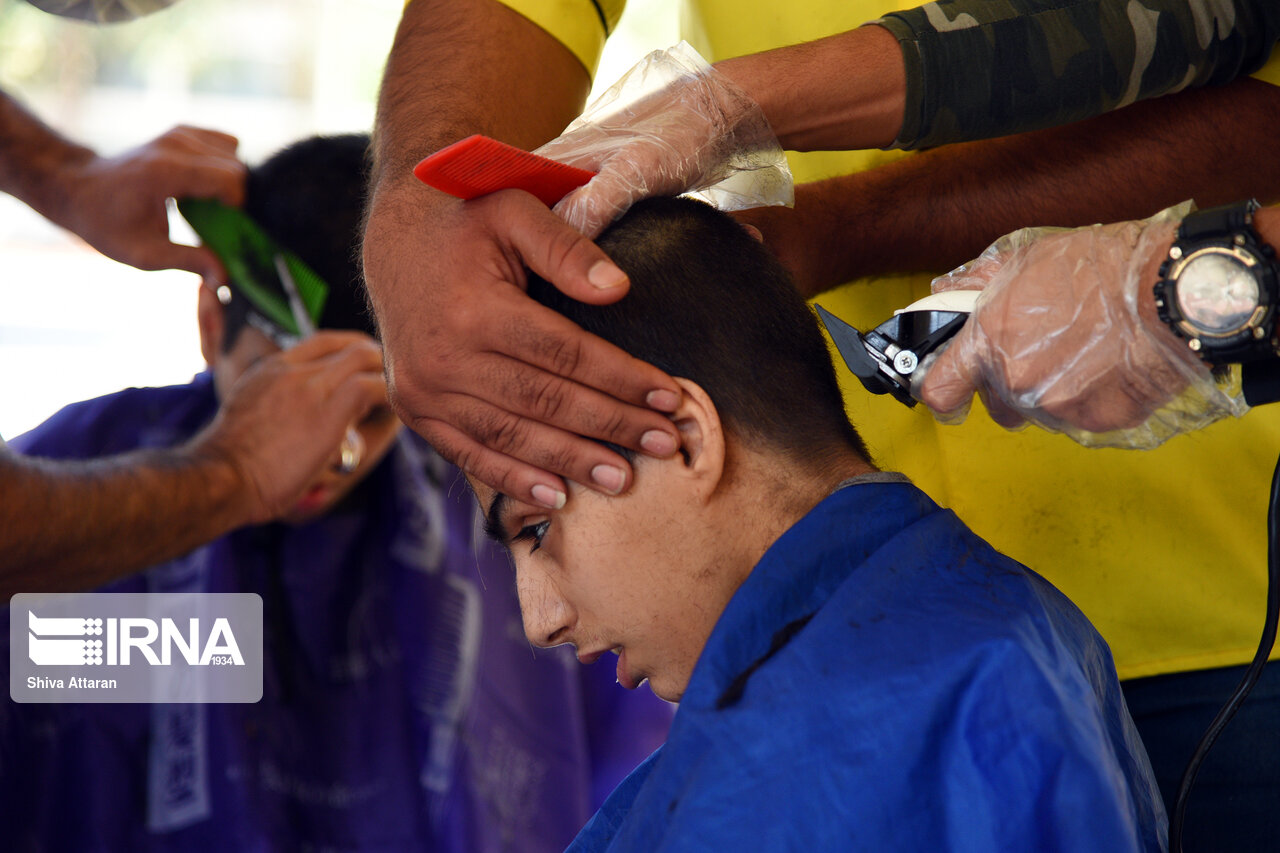 کرونا وضعیت معیشتی آرایشگران مردانه قزوین را بحرانی کرد