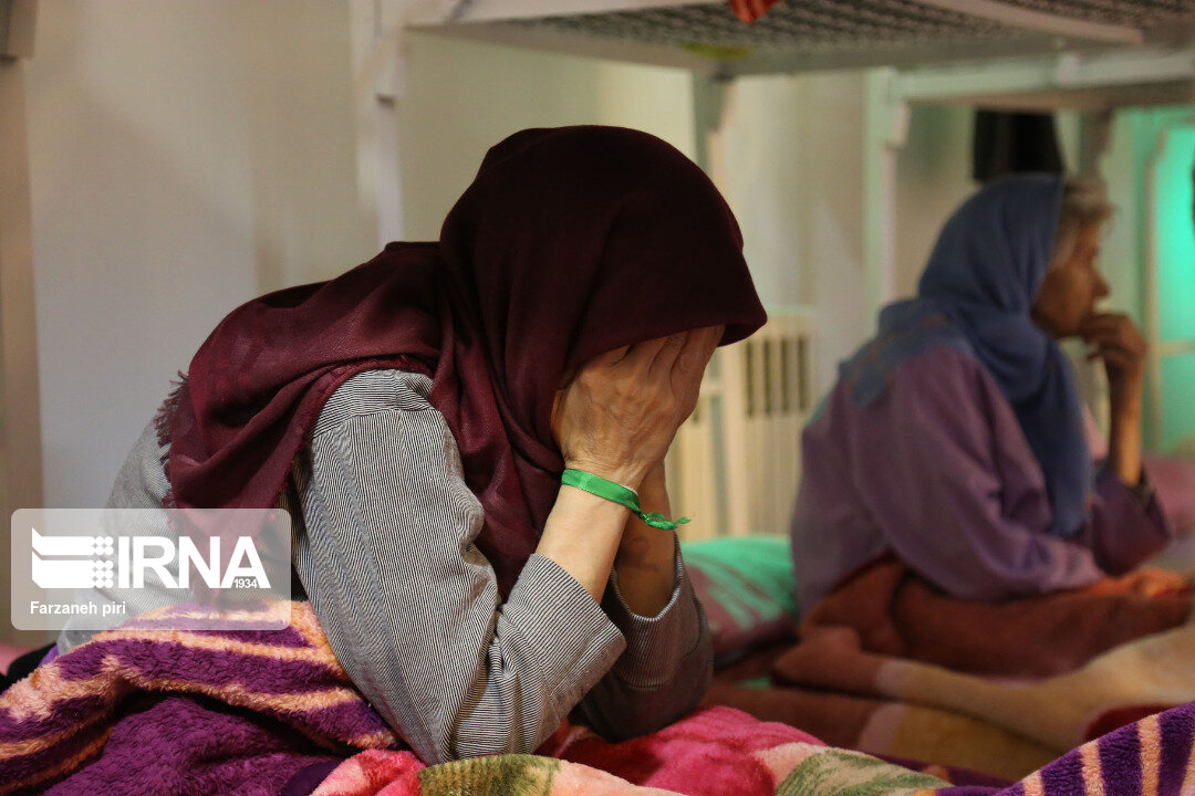 افزون بر ۳۰۰ کارتن‌خواب در تهران به آغوش خانواده‌های خود بازگشتند 