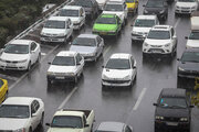 ترافیک در آزادراه‌های قزوین- کرج و ساوه- تهران سنگین است