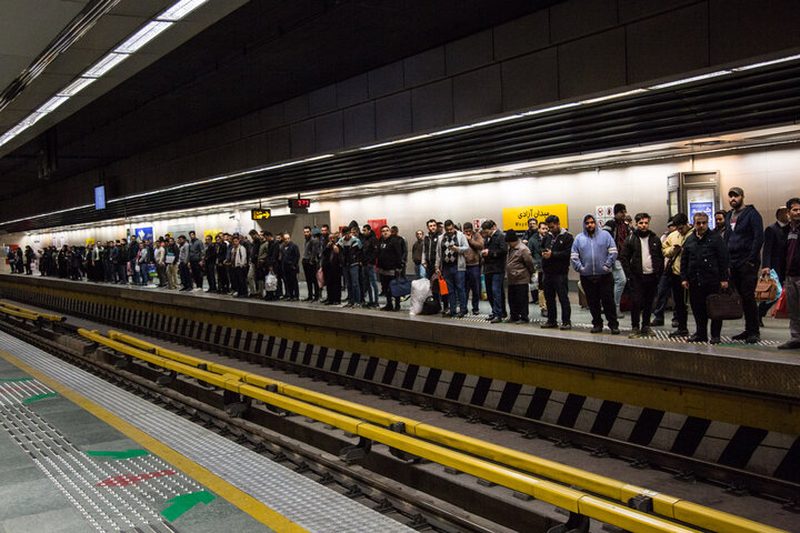 جابجایی رایگان بیش از ۸۰۰ هزار دانش‌ آموز و دانشجو با مترو 