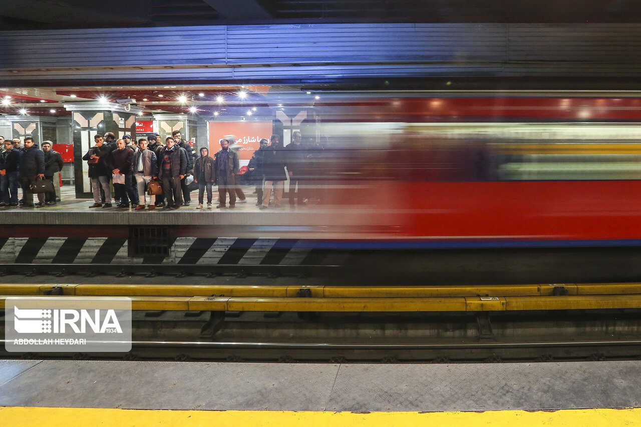 خیابانهای بارانی پایتخت، قفل همچون همیشه